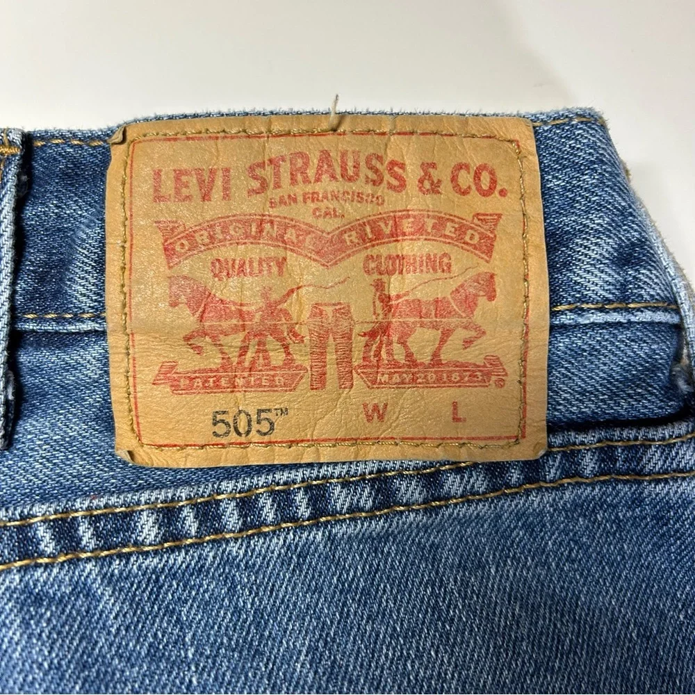 Levi’s 505 Men's Regular Fit Straight Leg Blue Denim Jeans Pants Size 44 x 32